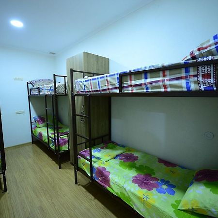 Hostel 17 Only For Men Tbilisi Buitenkant foto