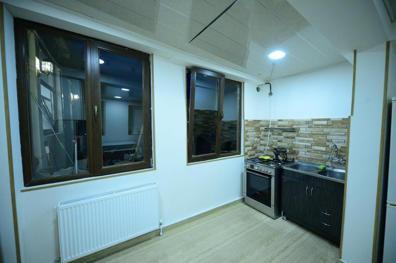 Hostel 17 Only For Men Tbilisi Buitenkant foto